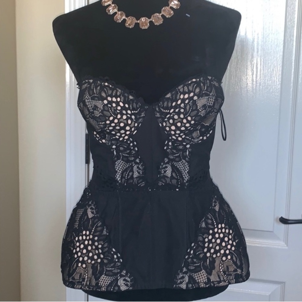 NWT Victoria’s Secret corset 36C